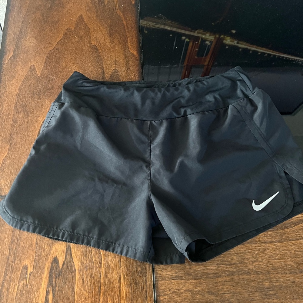Nike Womens Dri Fit Small Petite Shorts w/insert - Size Small